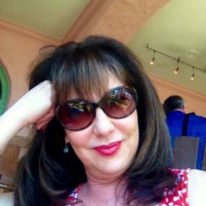 Meet your Posher, Cheryle